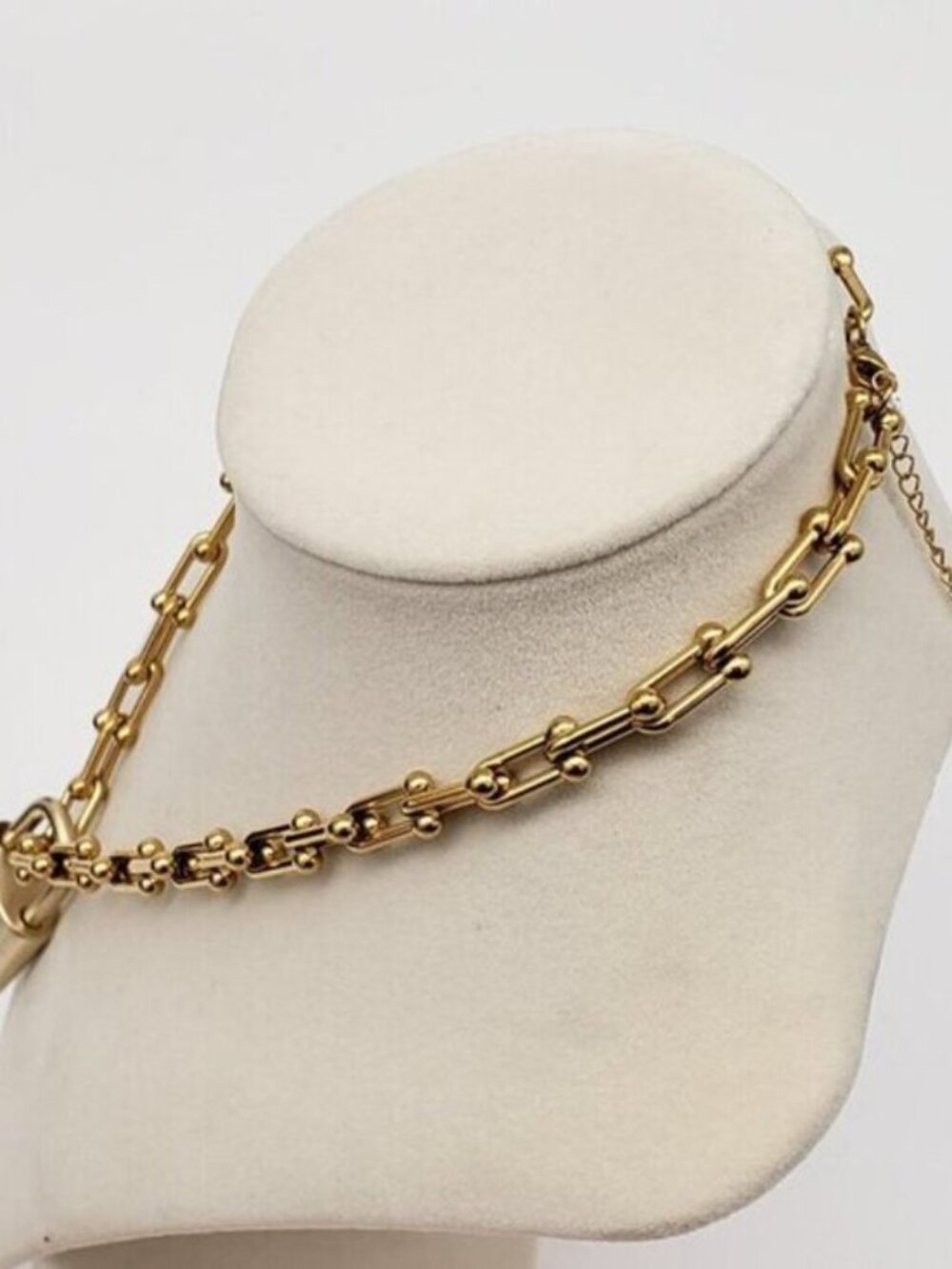 Authentic Louis Vuitton Gold Lock w/ Unbranded Horse Shoe Stainless Steel Chain - Picture 8 of 11